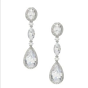 Stunning Nadri oval cubic zirconia drop earrings